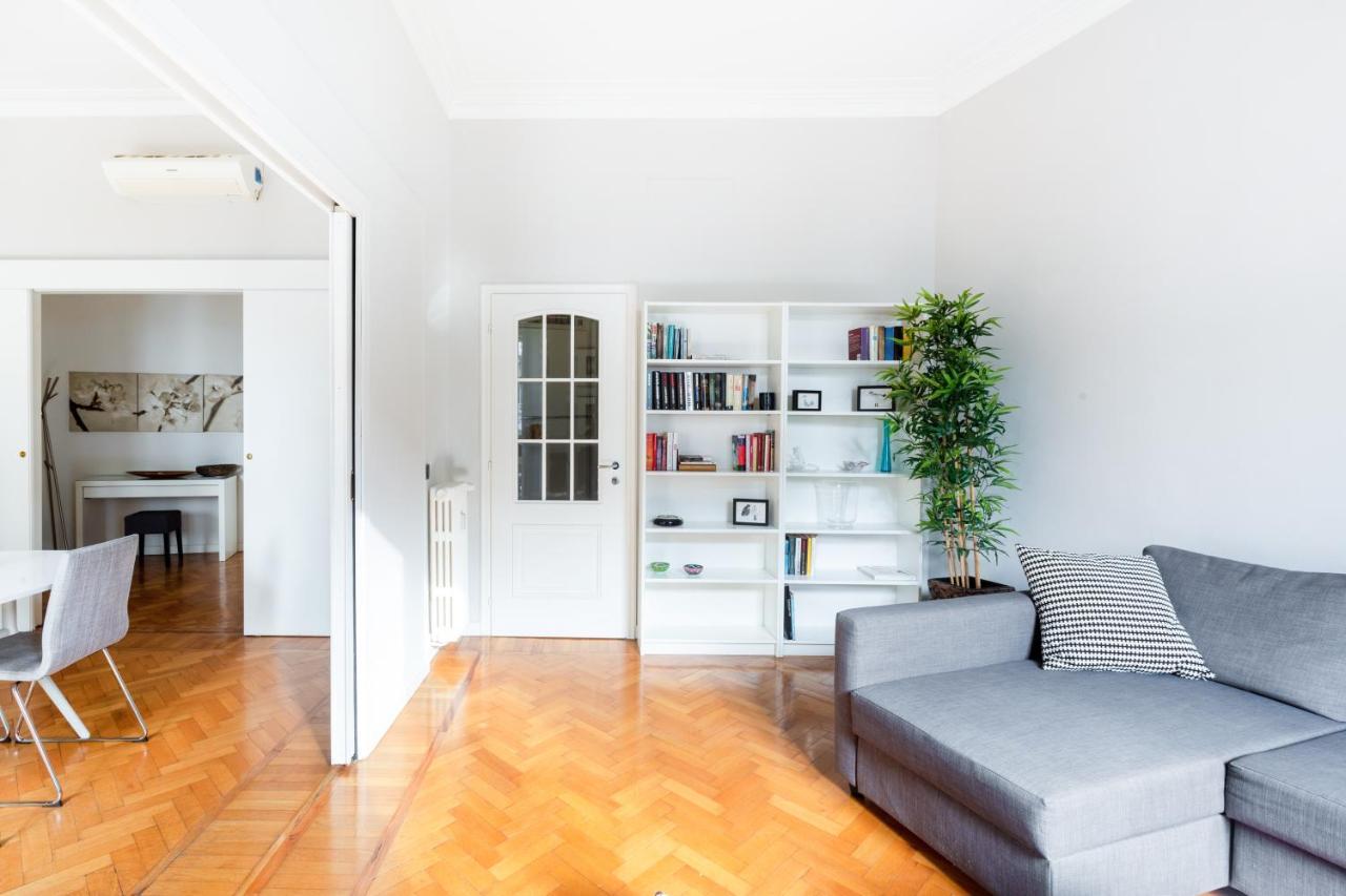 Spacious And Brilliant Apartment In Duomo By Easylife Milano Ngoại thất bức ảnh